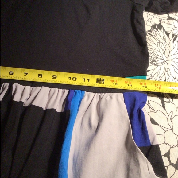 GEOMETRIC COLORFUL DRESS - Picture 9 of 10